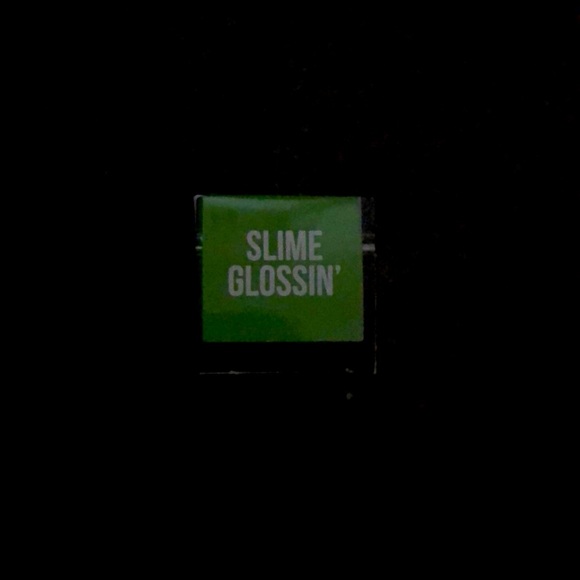 Slime Glossin Lip Gloss 💚 - Picture 3 of 3
